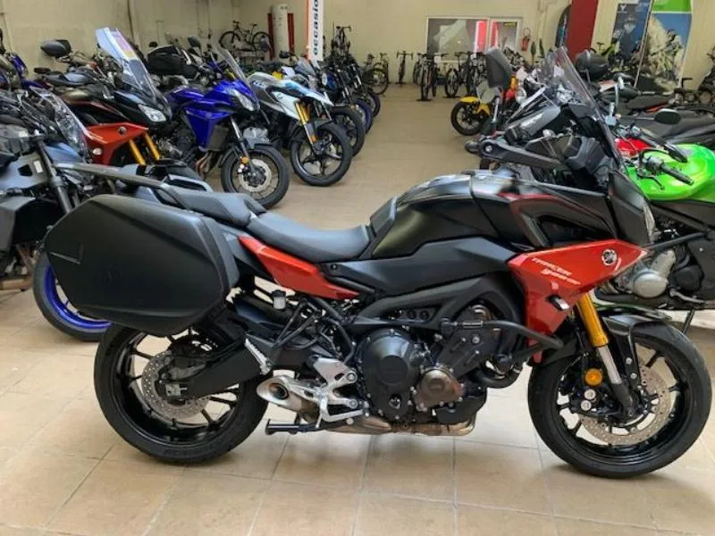 TRACER 900 GT