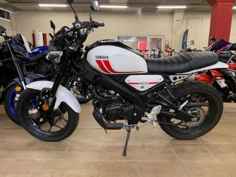 XSR 125