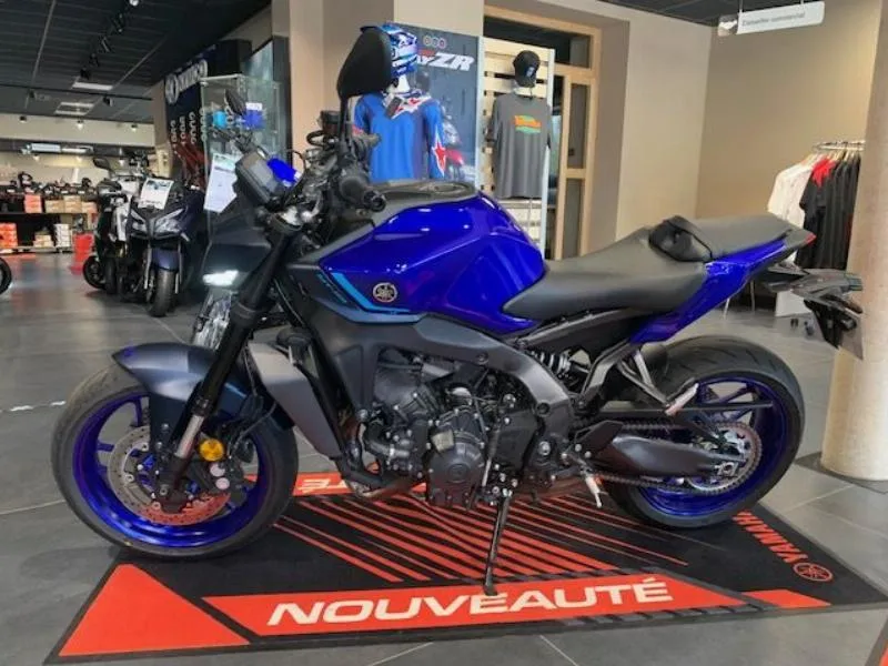 MT09