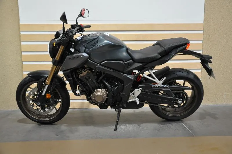 CB 650 R