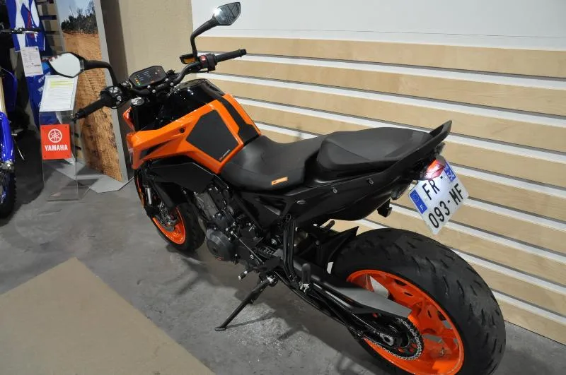 790 DUKE L