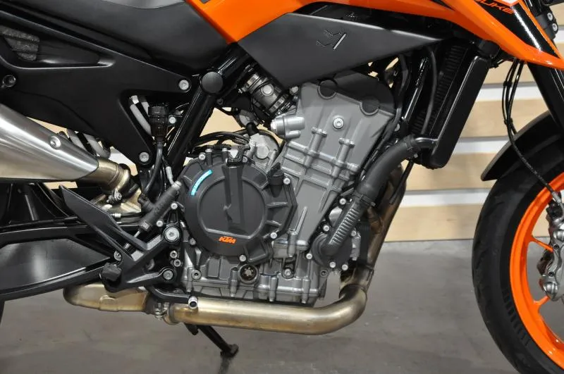 790 DUKE L