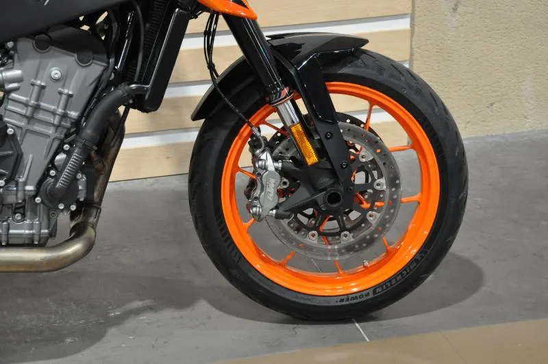 790 DUKE L