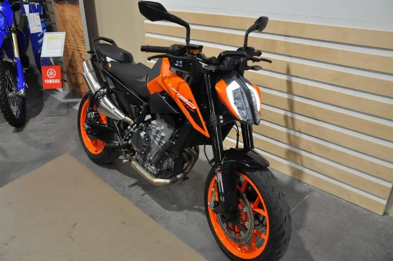 790 DUKE L