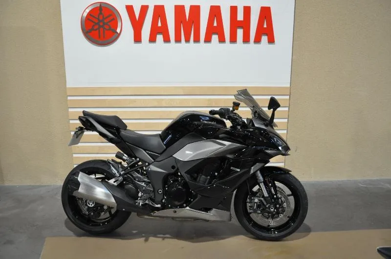 Z 1000 SX