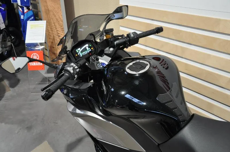 Z 1000 SX