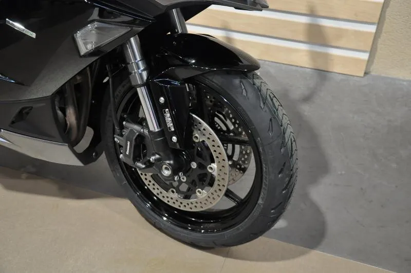 Z 1000 SX