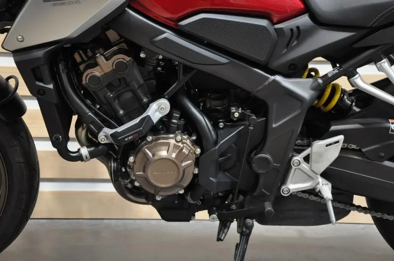 CB 650 R