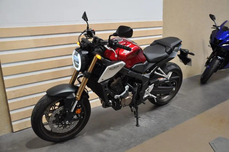 CB 650 R