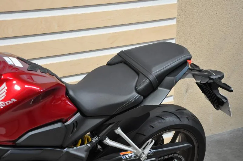 CB 650 R
