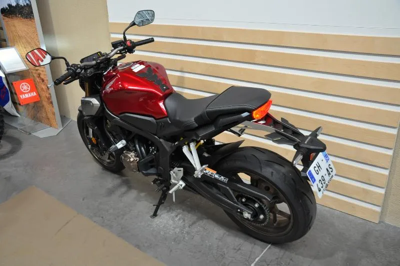 CB 650 R