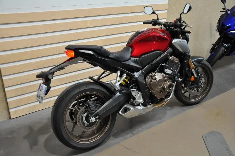 CB 650 R