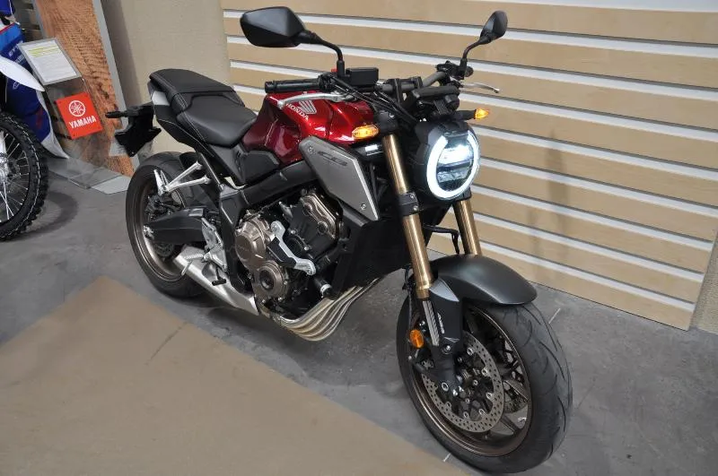 CB 650 R