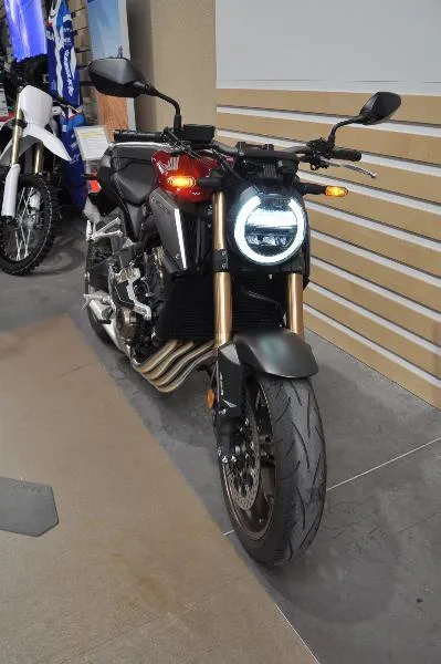 CB 650 R