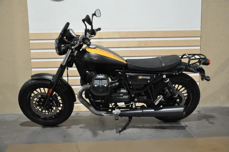 V9 BOBBER
