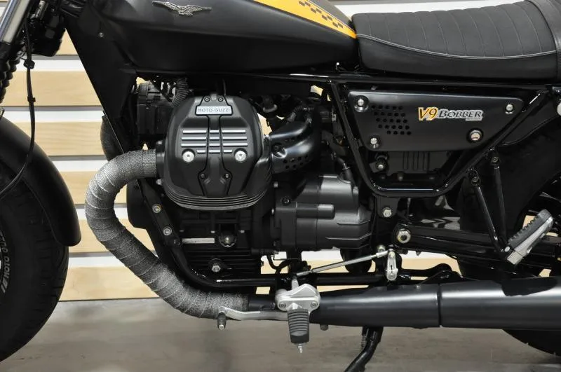 V9 BOBBER