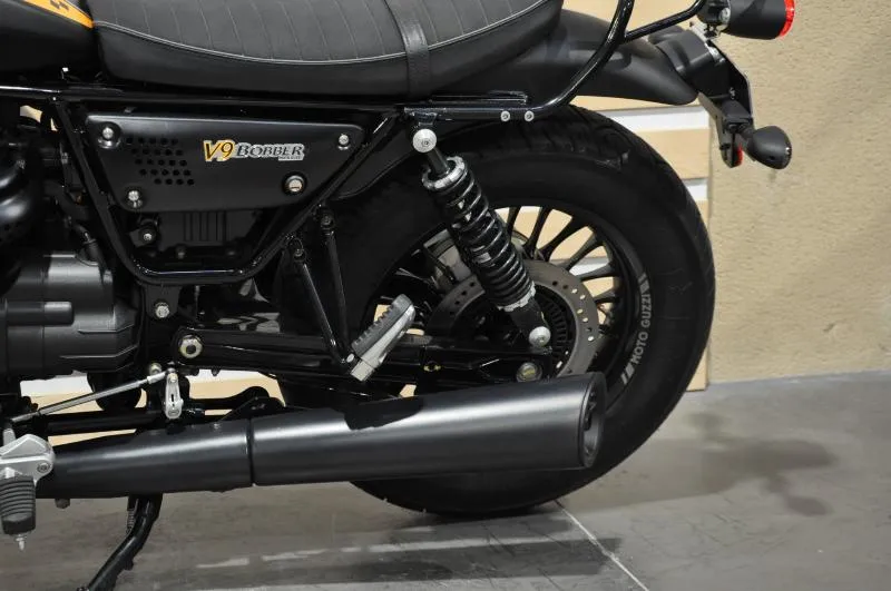 V9 BOBBER