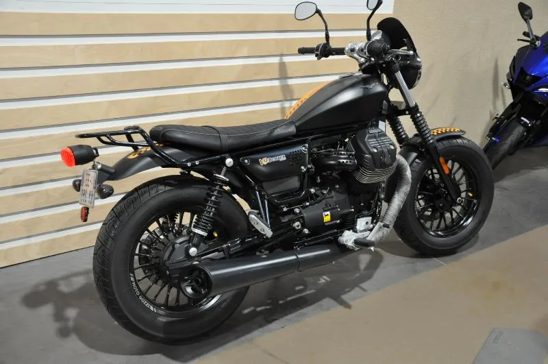 V9 BOBBER