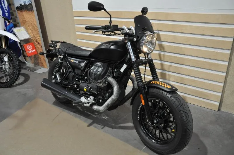 V9 BOBBER
