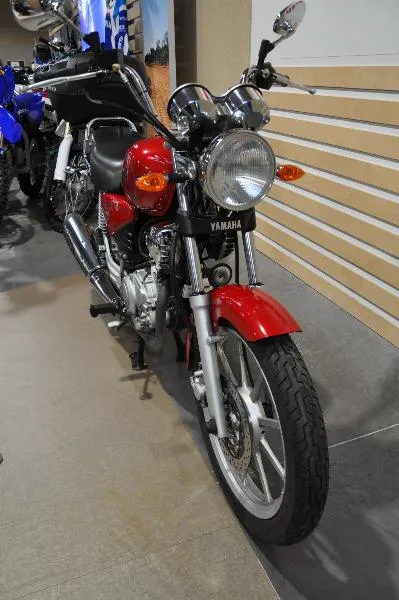 YBR 125 CUSTOM