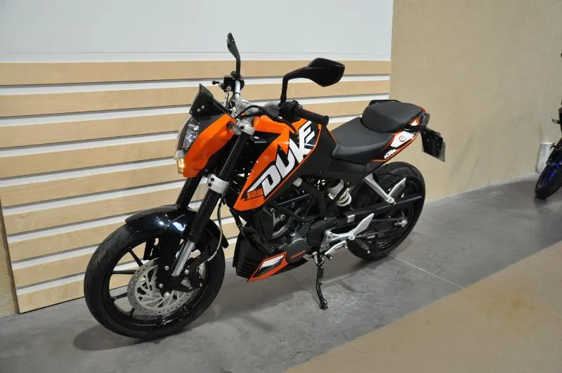 125 DUKE ABS