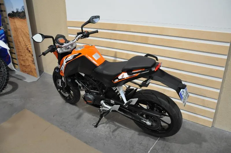 125 DUKE ABS