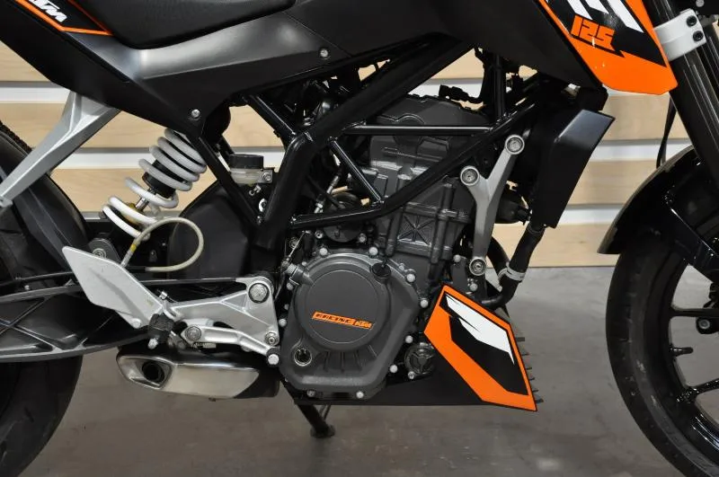 125 DUKE ABS