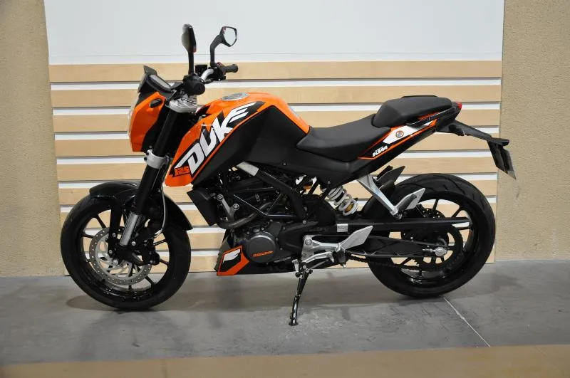 125 DUKE ABS