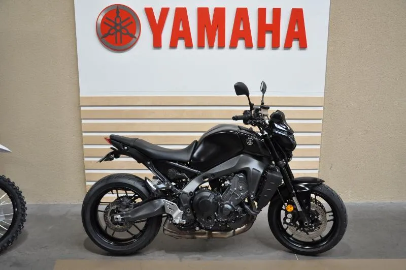 MT09