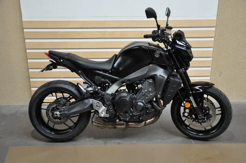 MT09