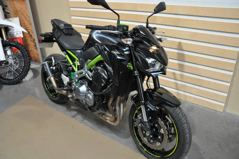 Z 900