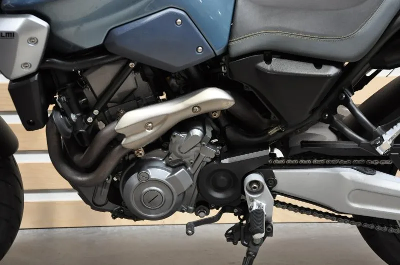 MT03