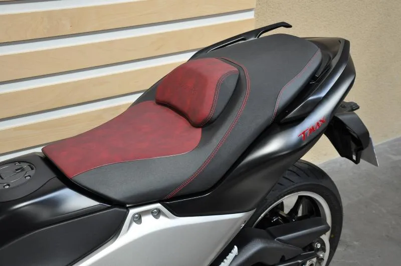 XP TMAX 560