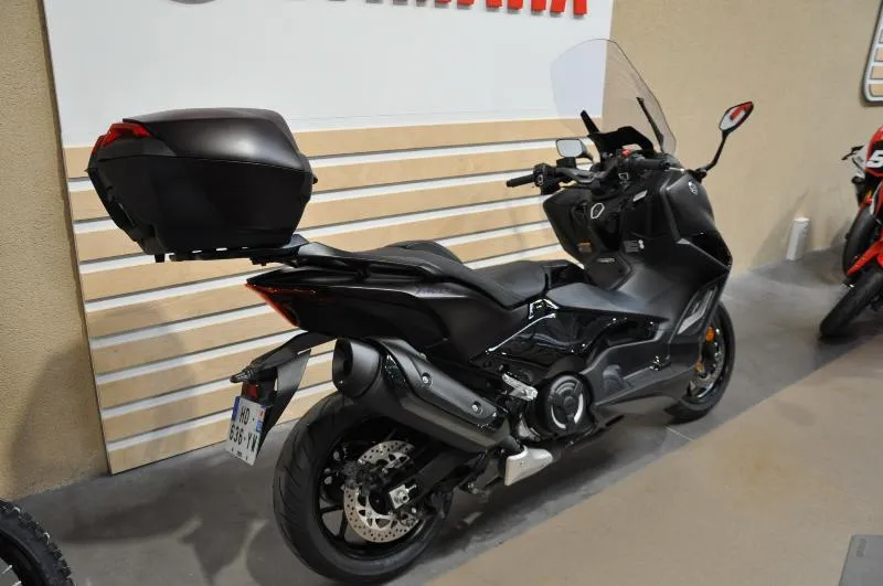 XP TMAX 560 TECH MAX