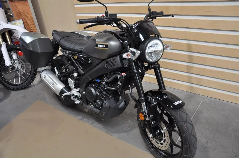 XSR 125