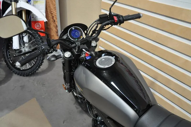 XSR 125
