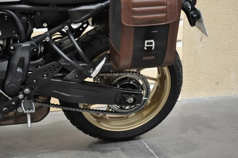 XSR 700 XTRIBUTE