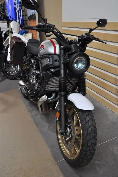 XSR 700 XTRIBUTE