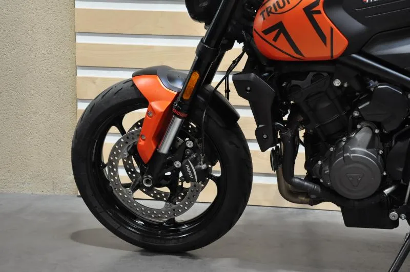 TRIDENT 660