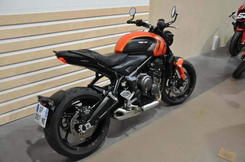 TRIDENT 660