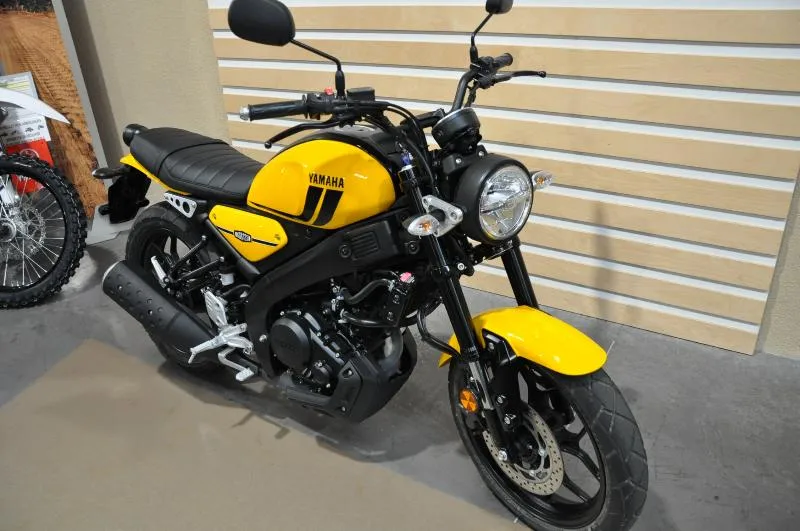 XSR 125