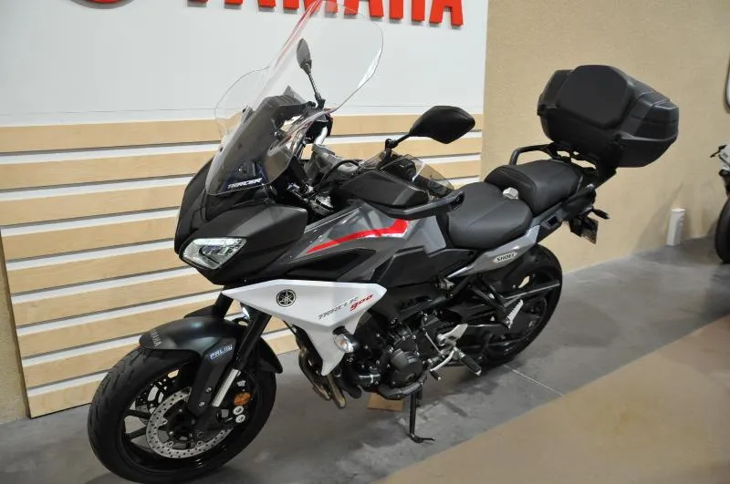 TRACER 900