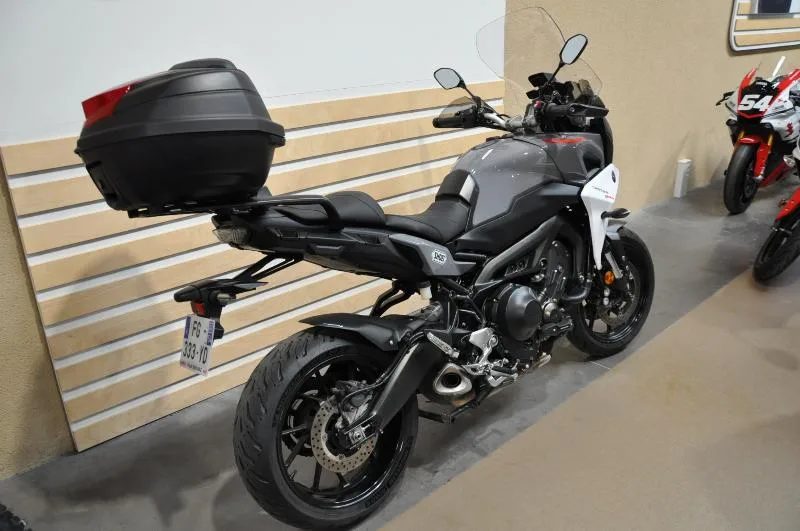 TRACER 900