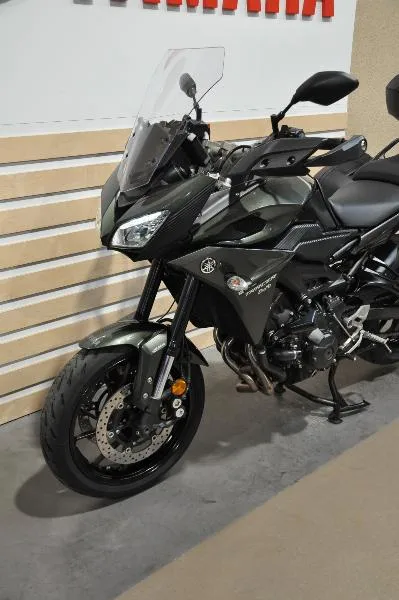 TRACER 900