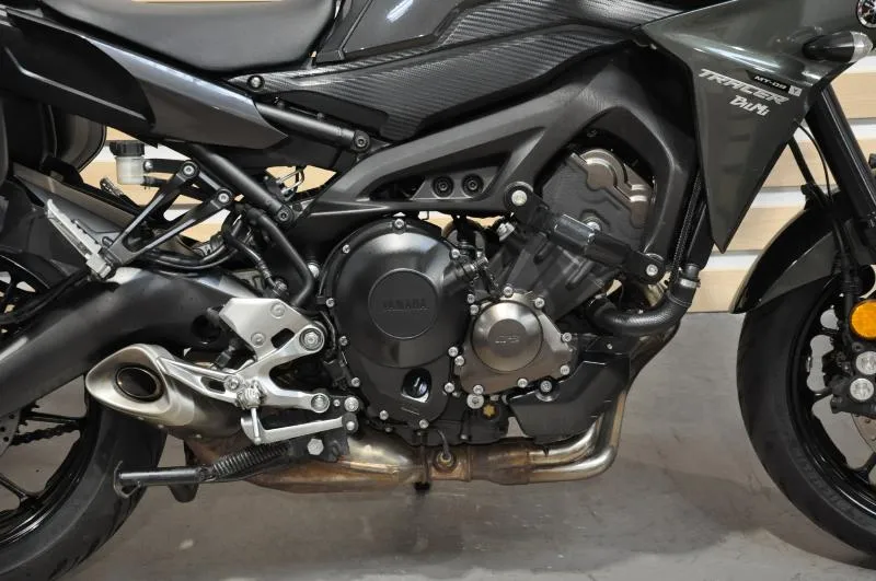 TRACER 900