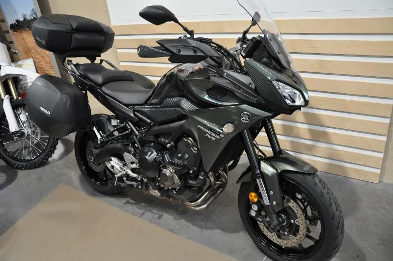 TRACER 900