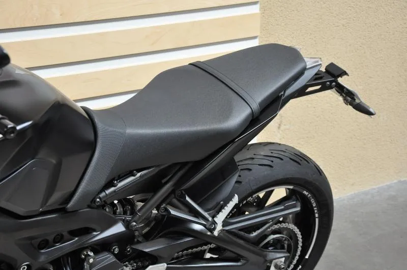 MT09