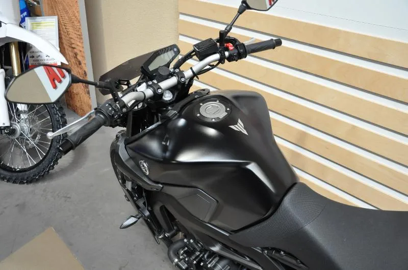 MT09