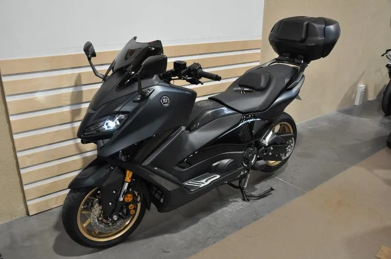 XP TMAX 560 TECH MAX