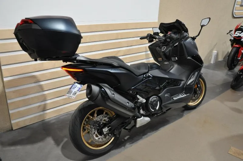 XP TMAX 560 TECH MAX